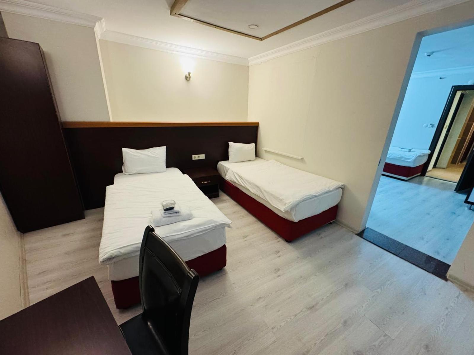 Red White Hotel — Fotoğraflar 1